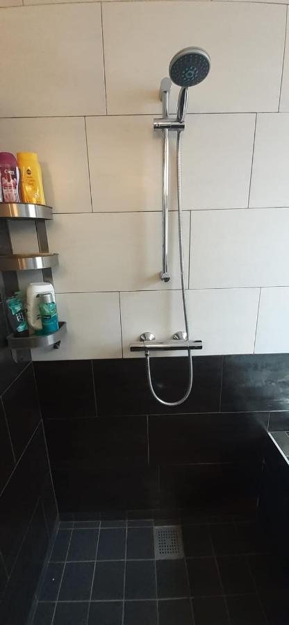 Charlotte, Not For Parties, Not A Hotel, Room With Shared Bathroom, No Kitchen อัมสเตอร์ดัม ภายนอก รูปภาพ