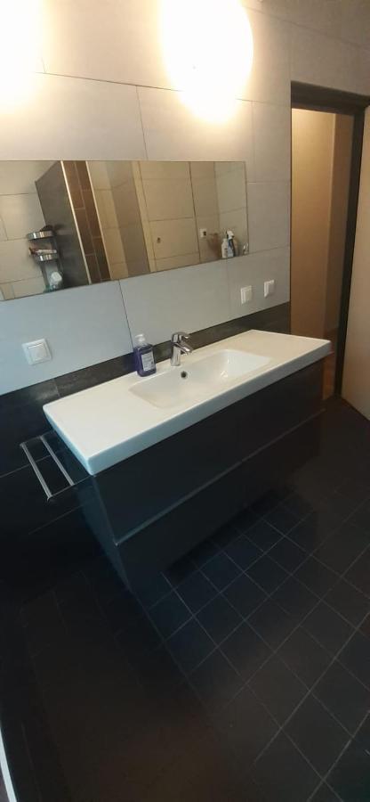 Charlotte, Not For Parties, Not A Hotel, Room With Shared Bathroom, No Kitchen อัมสเตอร์ดัม ภายนอก รูปภาพ